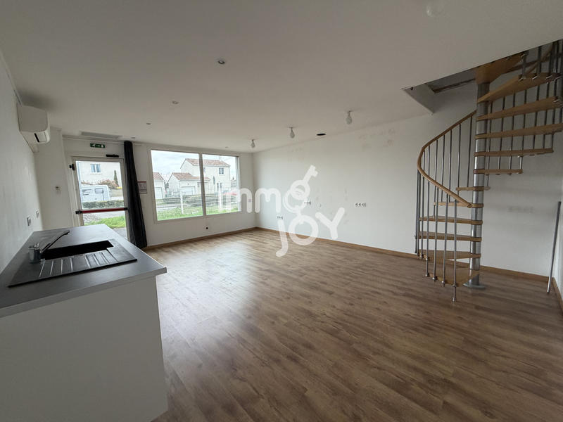 Local commercial - 65 m² - 2 pièces