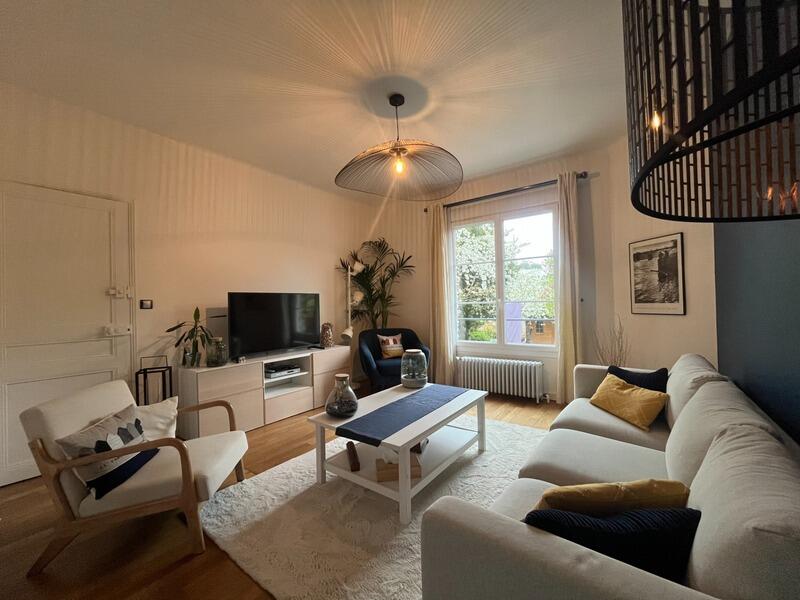 Maison en pierre - 130 m² - 6 pièces