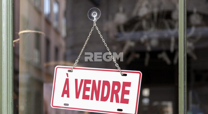 Local commercial - 43 m² - 2 pièces