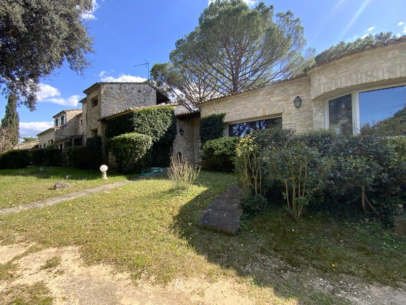 Maison - 400 m² - 10 pièces