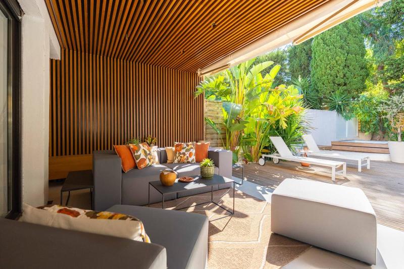 Appartement - 165 m² - 5 pièces