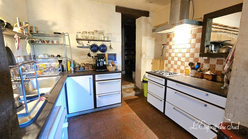 Maison ancienne - 413 m² - 11 pièces