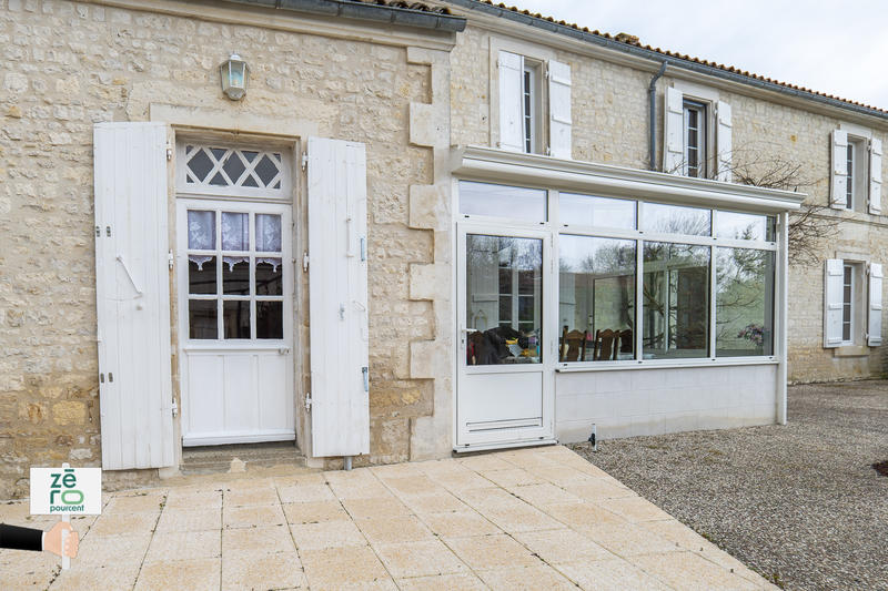 Maison - 200 m² - 6 pièces