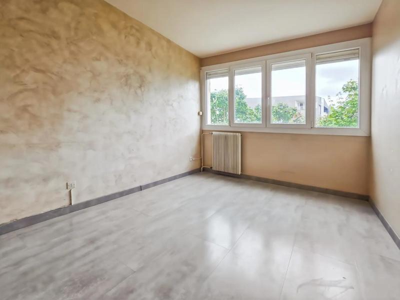 Appartement - 79 m² - 3 pièces