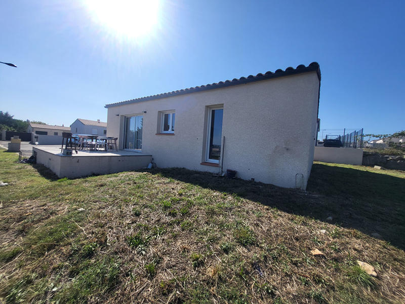 Maison - 93 m² - 4 pièces