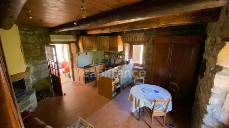 Maison en pierre - 72 m² - 4 pièces