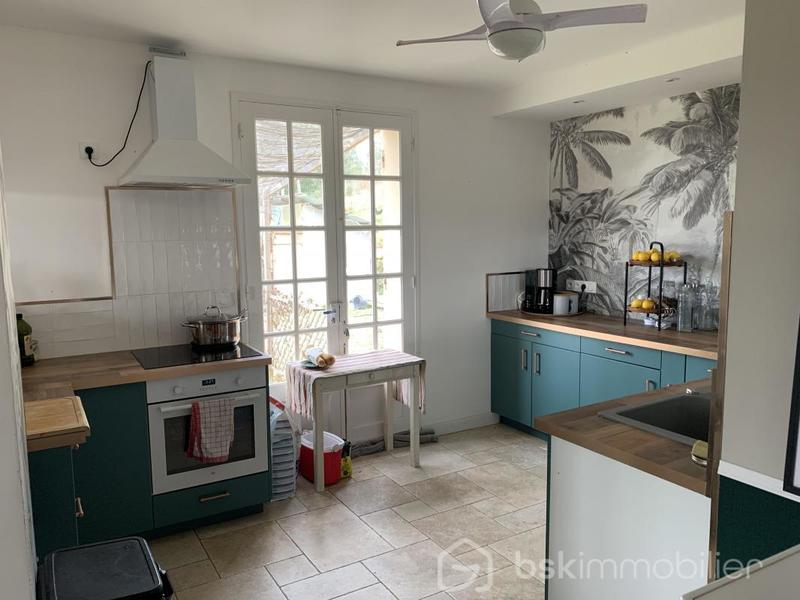 Propriété - 252 m² - 7 pièces