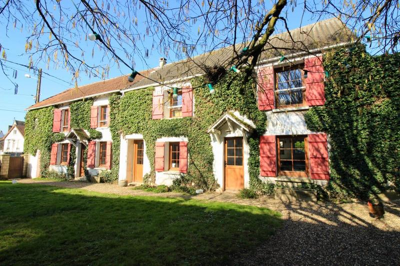 Maison - 215 m² - 7 pièces