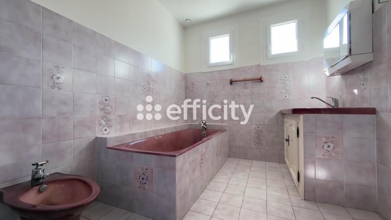 Maison - 145 m² - 6 pièces