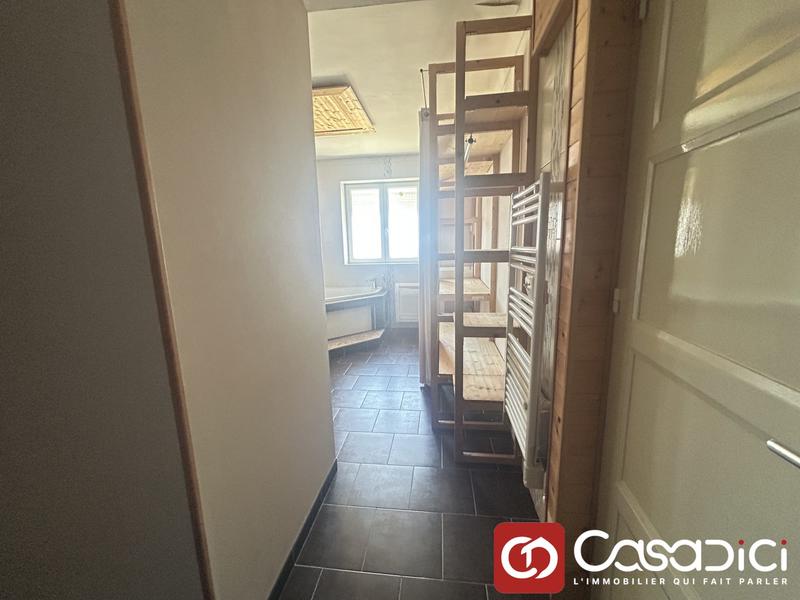 Maison - 92 m² - 5 pièces