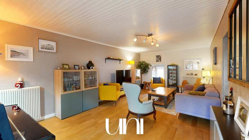 Maison - 140 m² - 7 pièces