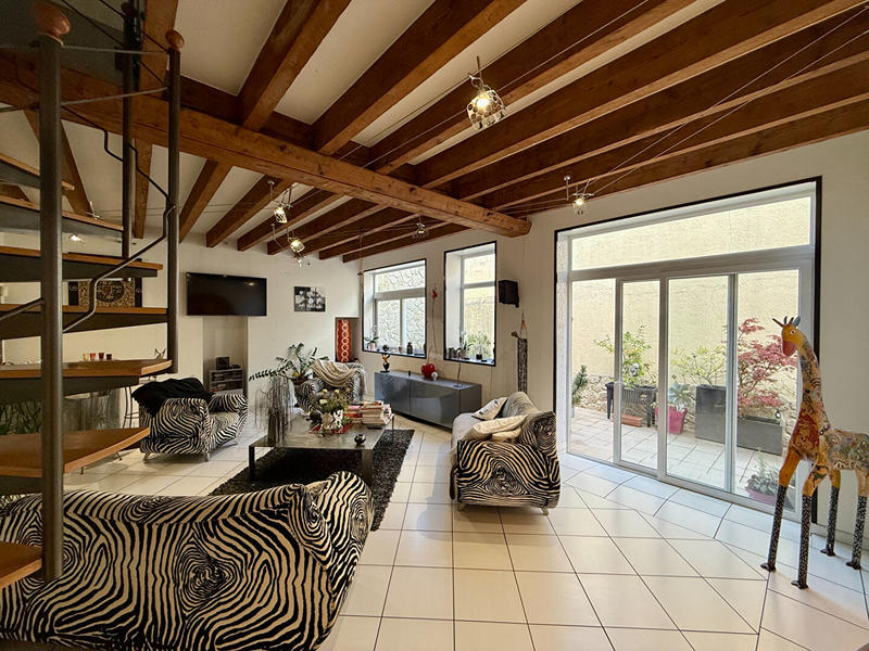 Maison - 188 m² - 5 pièces