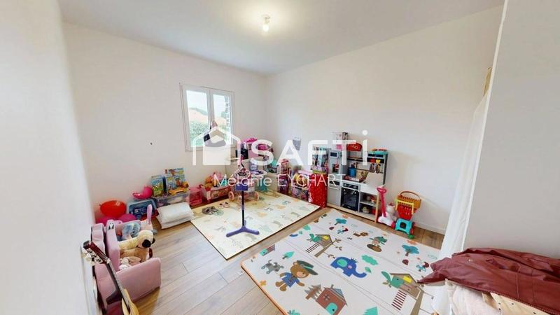 Maison - 140 m² - 4 pièces