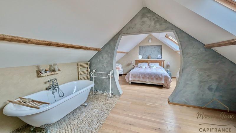 Maison - 187 m² - 7 pièces