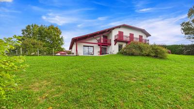 Maison - 316 m² - 10 pièces