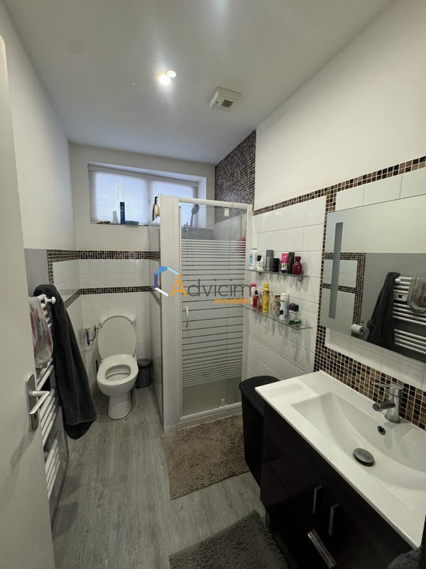 Maison - 95 m² - 3 pièces