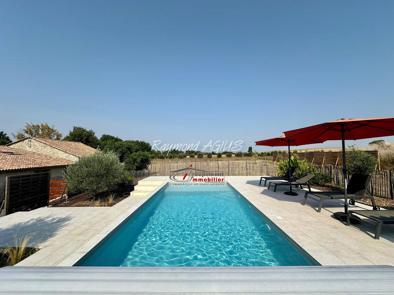 Maison - 330 m² - 14 pièces