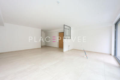 Appartement - 82 m² - 3 pièces