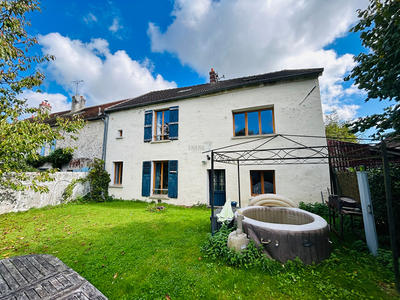 Maison - 216 m² - 6 pièces