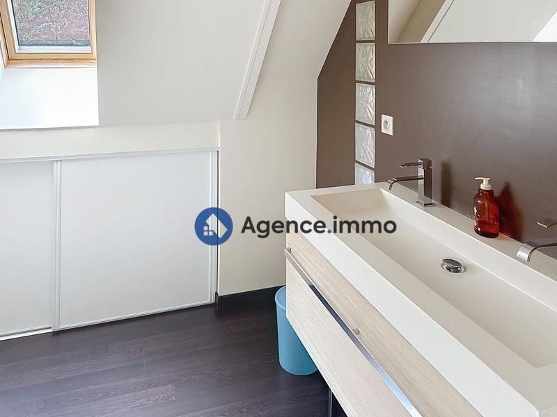 Maison - 192 m² - 6 pièces