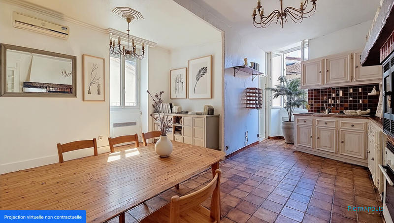 Appartement - 125 m² - 5 pièces