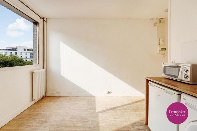 Studio - 14 m² - 1 pièce