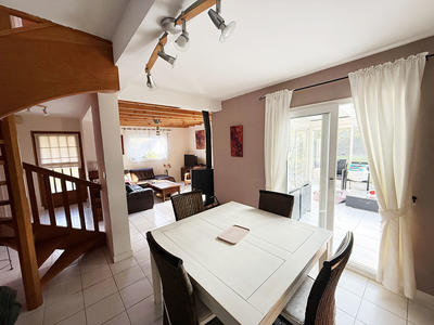 Maison - 107 m² - 7 pièces