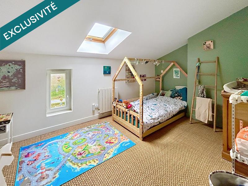 Maison - 240 m² - 7 pièces