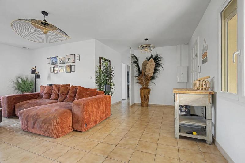 Maison - 104 m² - 6 pièces