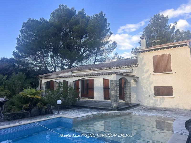 Villa - 194 m² - 7 pièces