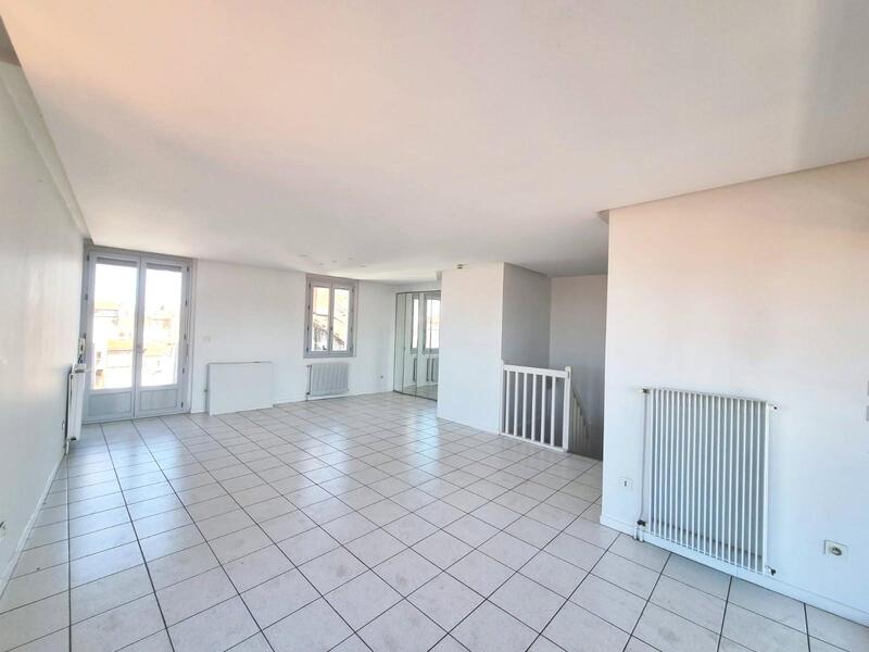 Appartement - 100 m² - 4 pièces