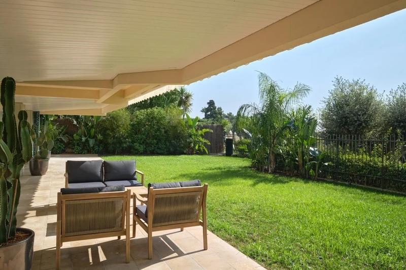 Villa - 315 m² - 6 pièces