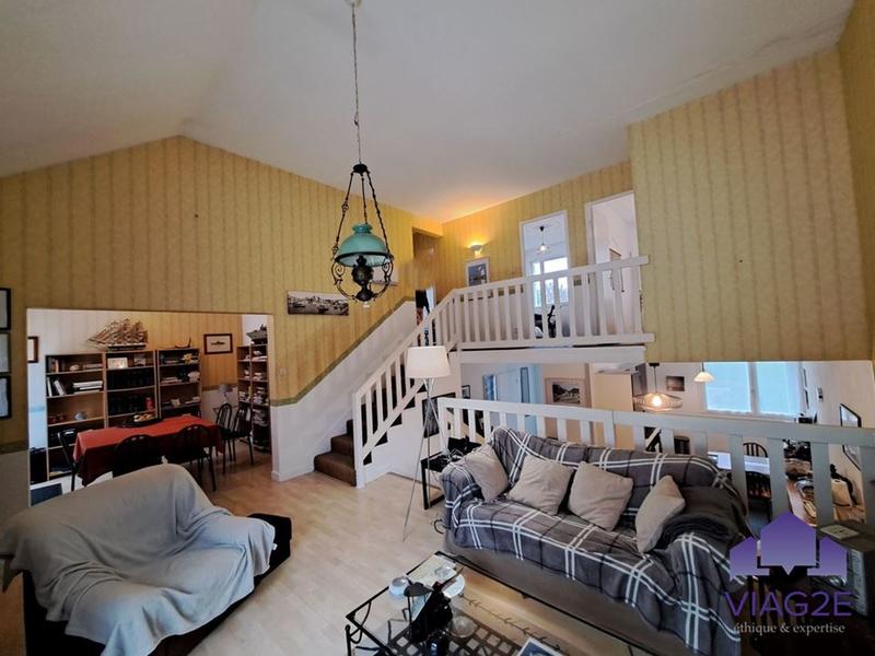 Maison traditionnelle - 96 m² - 5 pièces