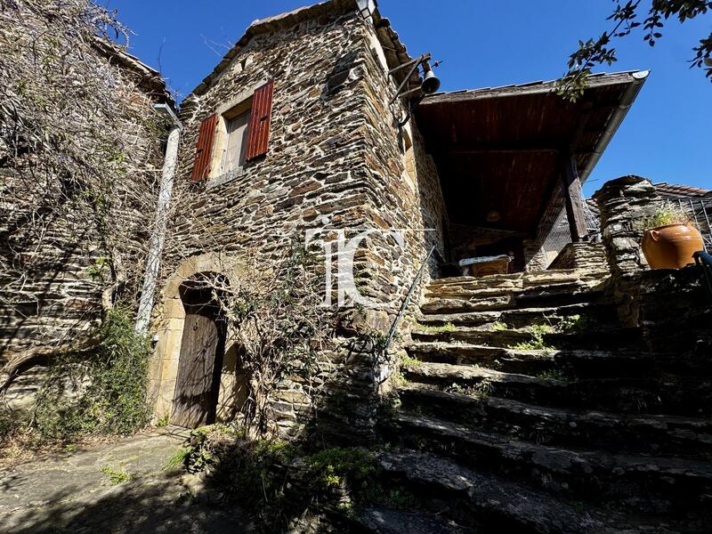 Maison en pierre - 147 m² - 7 pièces