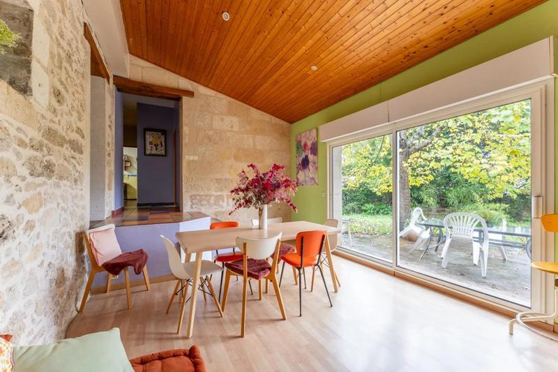 Maison - 160 m² - 9 pièces