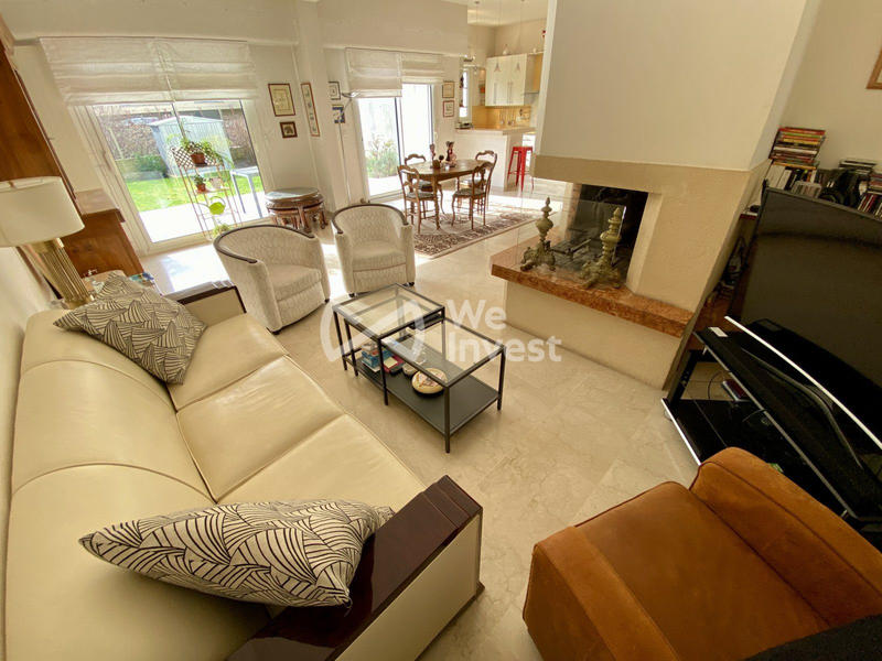 Maison - 140 m² - 5 pièces