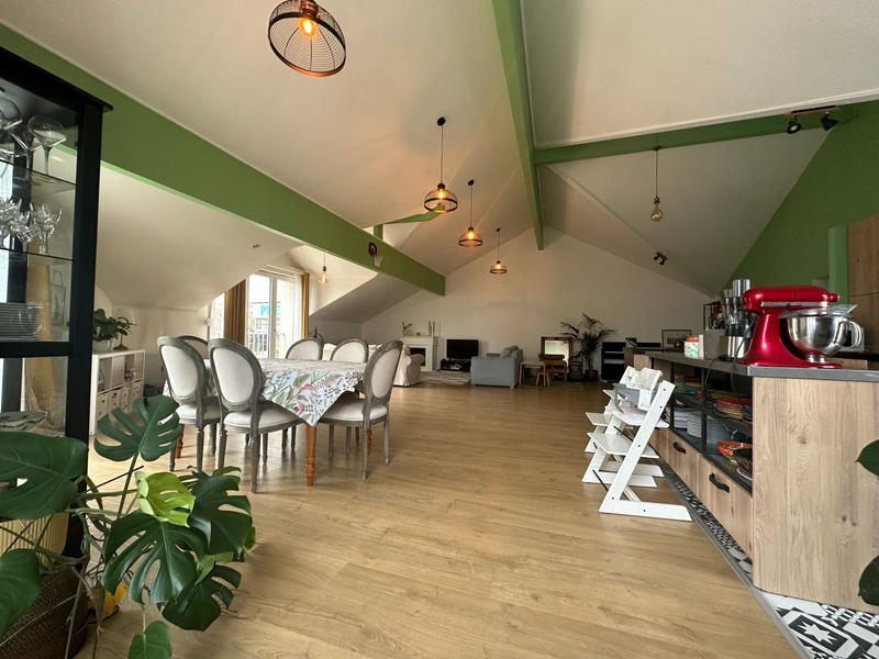 Appartement - 125 m² - 5 pièces