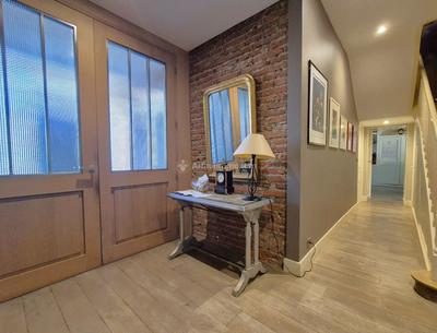 Maison - 267 m² - 9 pièces