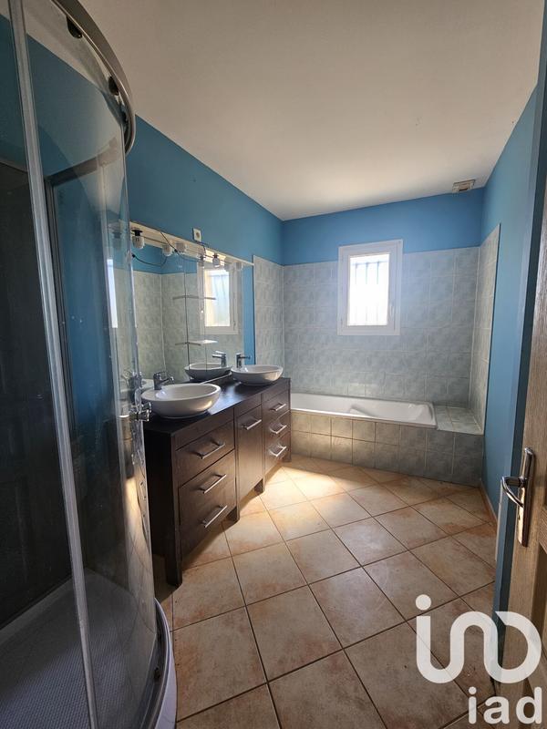 Maison - 380 m² - 4 pièces