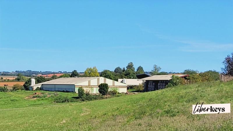 Ferme - 240 m² - 1 pièce
