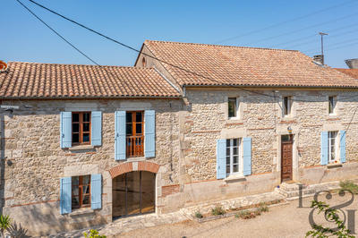 Maison - 313 m² - 8 pièces