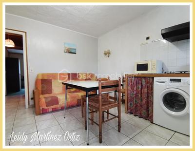 Maison - 350 m² - 21 pièces