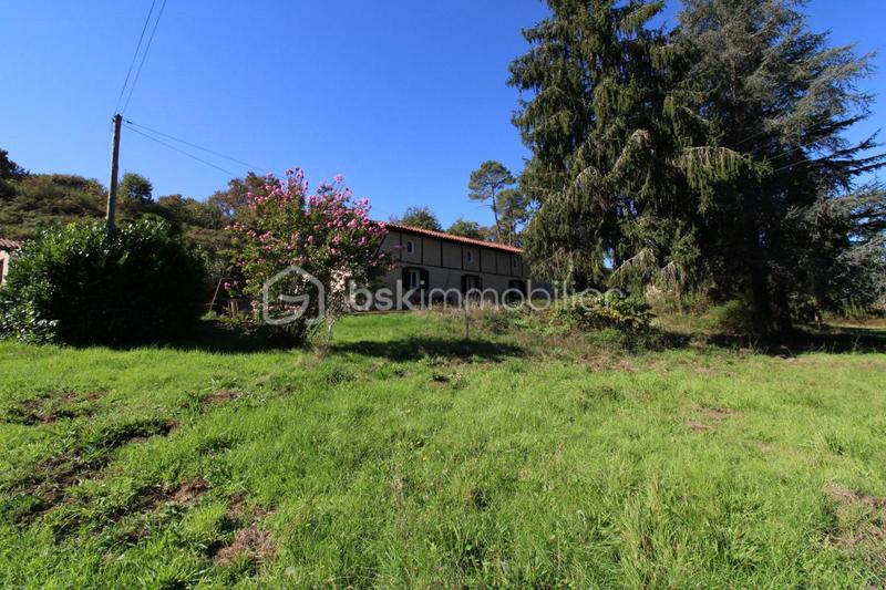 Maison ancienne - 287 m² - 7 pièces