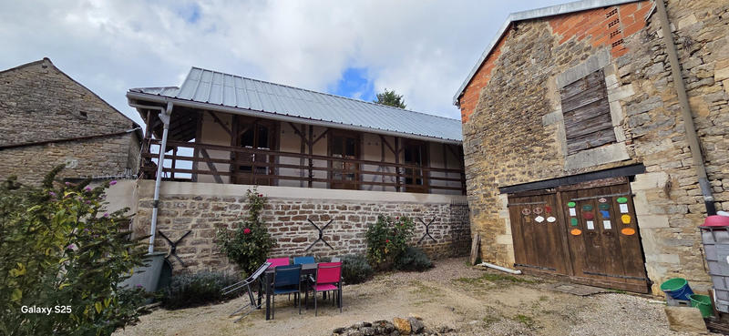 Maison ancienne - 229 m² - 9 pièces