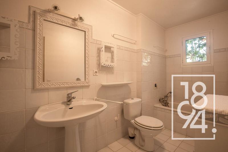 Maison - 224 m² - 5 pièces