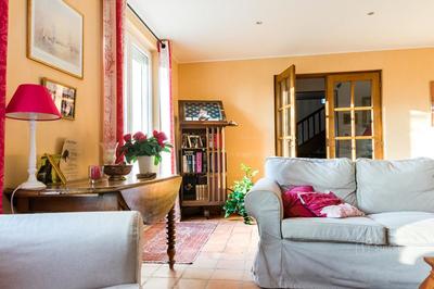 Maison - 305 m² - 10 pièces