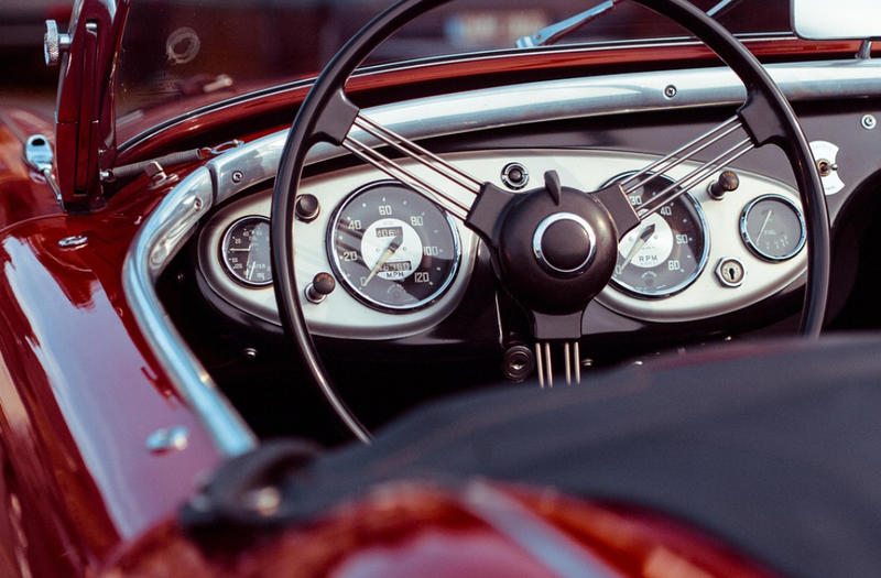 Rassemblement voitures anciennes &amp; de collection