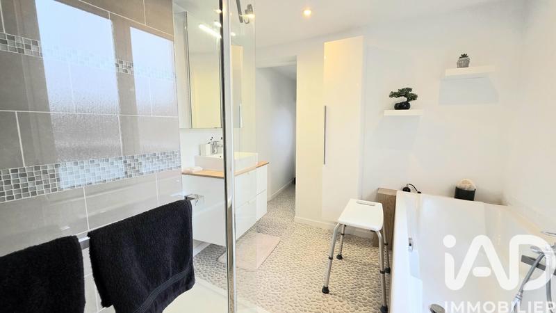 Maison - 190 m² - 4 pièces