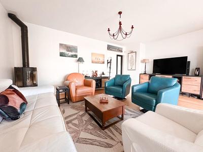 Maison - 138 m² - 7 pièces