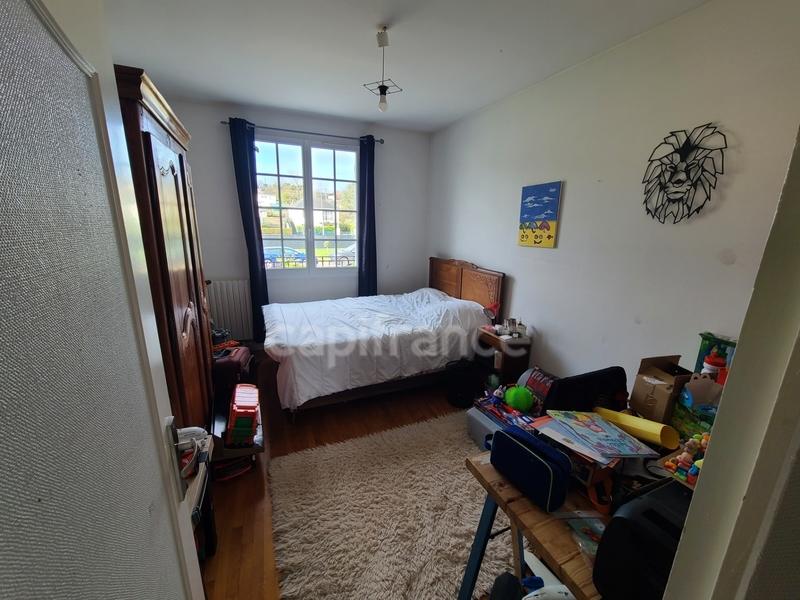 Maison - 210 m² - 10 pièces